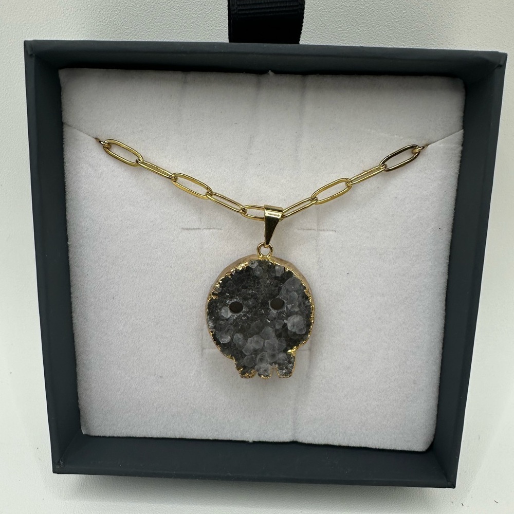 Druzy Amethyst Skull Pendant with Gold Plated Siding on Stainless Steel Chain - Picture 8 of 9